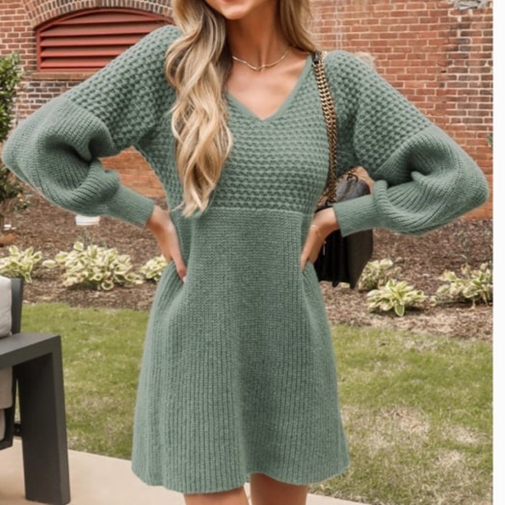 Cupshe Honeycomb Knit V-Neck Mini Sweater Dress M/Sage NWT